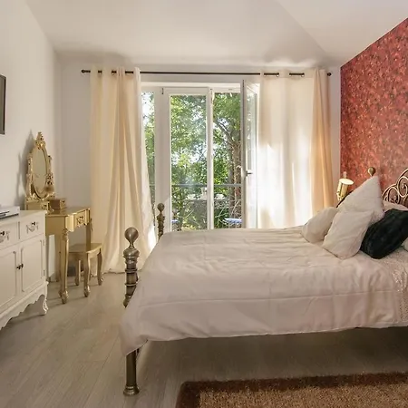 Villa White Rock In *
