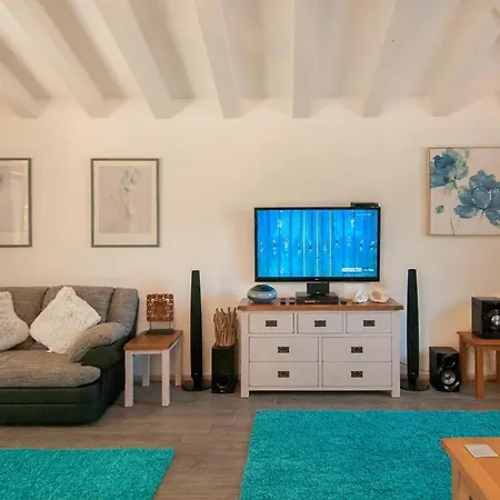 Villa White Rock In *